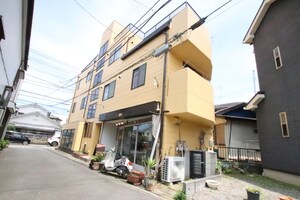 オークビル外観写真