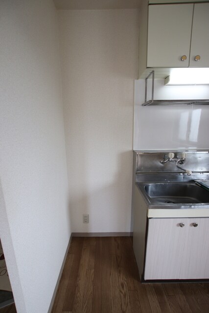 物件内観写真23　(冷蔵庫置場)