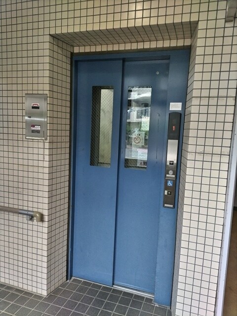 物件外観写真7　(エレベーター)