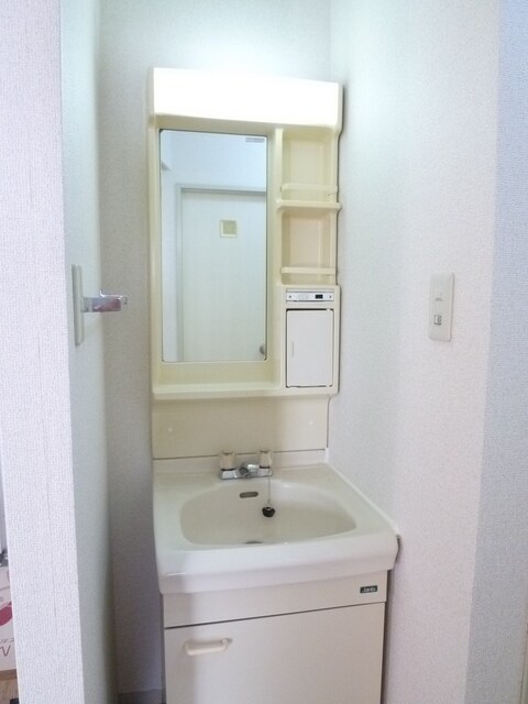 物件内観写真9　(洗面台)