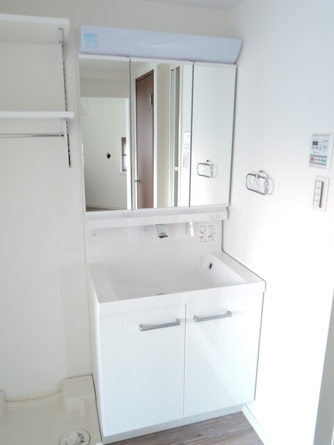 物件内観写真15　(洗面所)