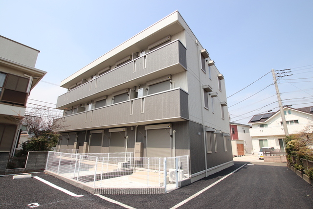 シャルム