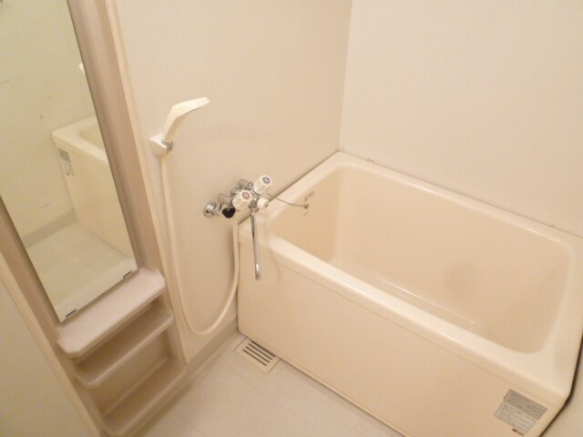 物件内観写真6　(浴室)