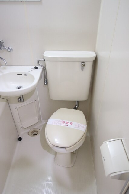 物件内観写真14　(トイレ)