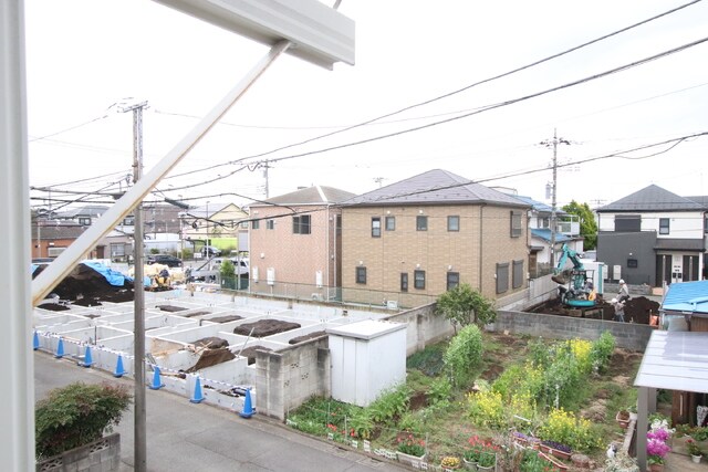 物件内観写真15　(窓からの景色)