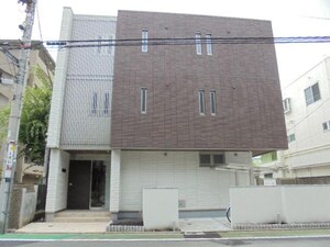 シャンプロフォンド外観写真