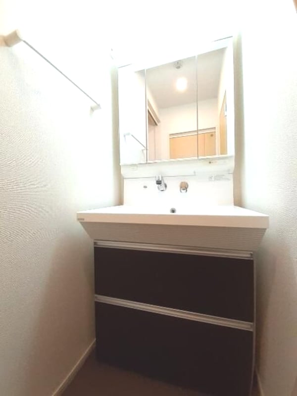 独立洗面台