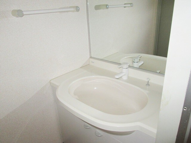 物件内観写真11　(独立洗面台)