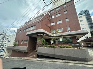 シャトー赤坂台外観写真