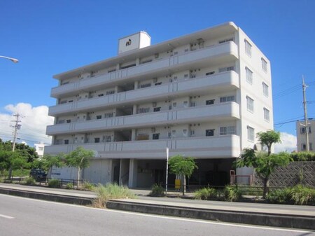 平良マンションⅢ外観写真
