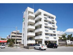 山内マンション外観写真