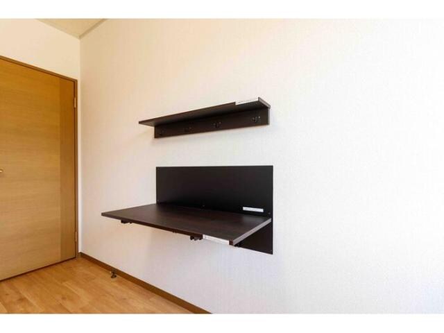 物件内観写真16　(ワークデスク)