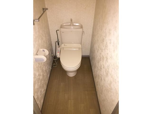 物件内観写真14　(温水洗浄暖房便座)