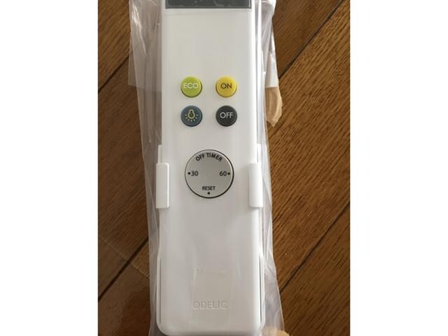 物件内観写真17　(照明リモコン)