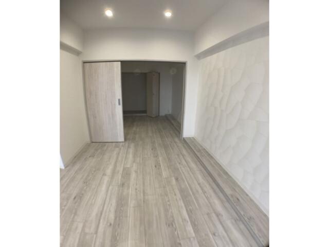 物件内観写真6　(洋室)