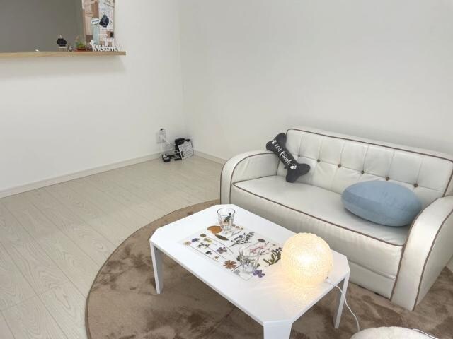 物件内観写真3　(リビング)