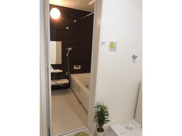 物件内観写真4　(1坪BATH)