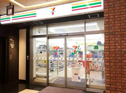 物件内観写真20　(セブン-イレブン下北沢駅南口店 516m)