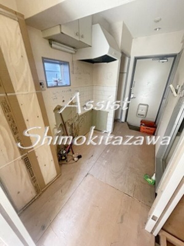 玄関(※内装工事中です)