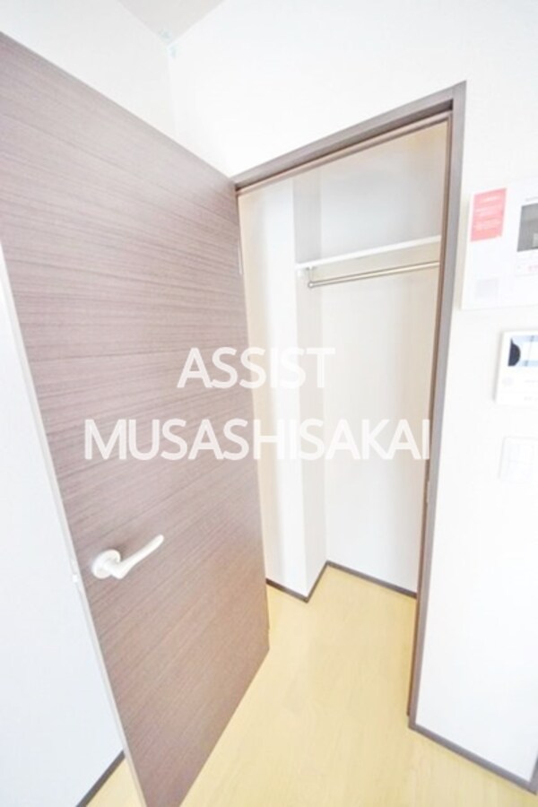 収納(写真：設備同仕様の別号室です)