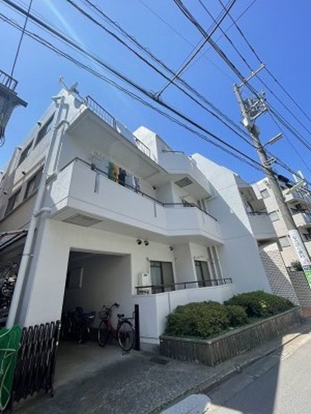 サンビュウ豪徳寺外観写真