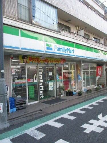 物件内観写真18　(ファミリーマート 147m)