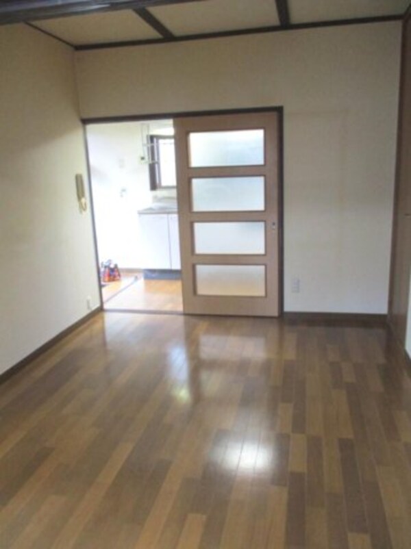 居室(LINEでのお問い合わせもお待ちしております♪)