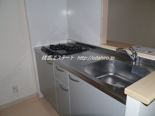 ローゼンコート禄屋１１～１４のキッチン