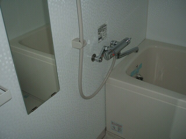 ローゼンコート禄屋１１～１４のバス