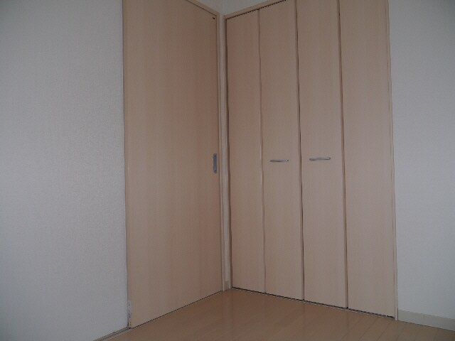 ローゼンコート禄屋１１～１４の居室