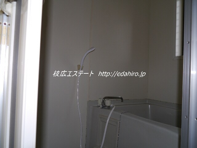 コーポラス関本（Ｊ）のバス