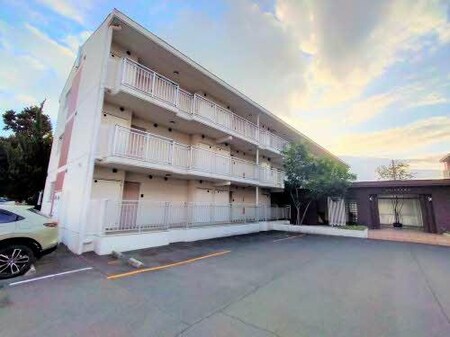 nfツインズ　B棟（S)外観写真