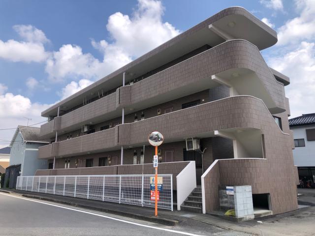 イーストパレス