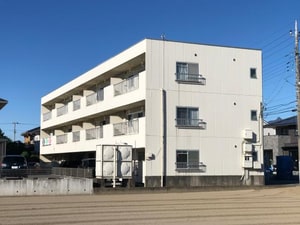 ＬＡＲＡ荒牧外観写真