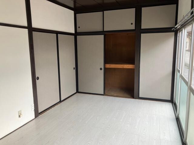 青柳町戸建ての居室