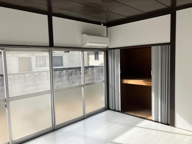 青柳町戸建ての居室