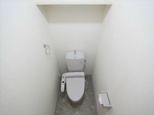 トイレ(温水洗浄暖房便座付きトイレ)