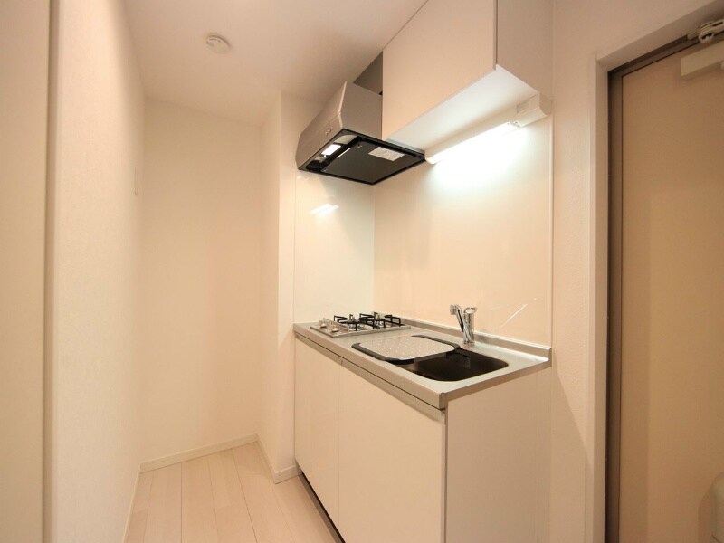 物件内観写真19　(システムキッチン（ガス2口）冷蔵庫・レンジ等ご用意できます)