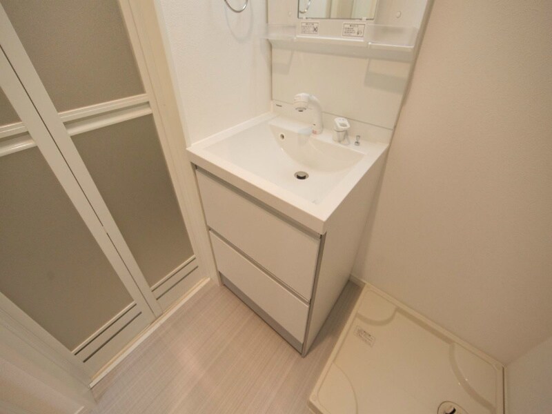 物件内観写真27　(脱衣所　独立洗面台（シャンプードレッサー）洗濯機用意できます)