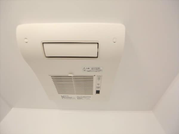その他設備(浴室暖房乾燥機付バスルーム)