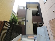 グルージャ黒門の外観写真