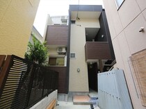 グルージャ黒門の外観写真