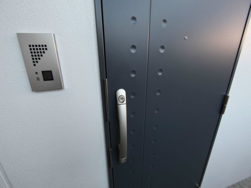 物件内観写真34　(玄関ダブルロックキー)