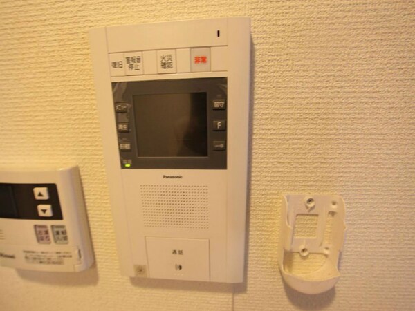 セキュリティ(ＴＶモニター付インターホン　オートロック開錠できます)