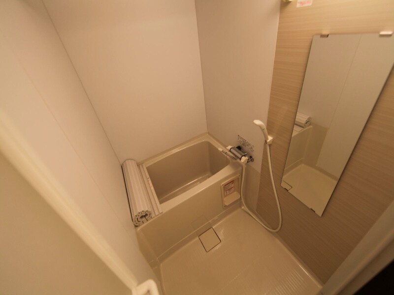 物件内観写真4　(バスルーム（お風呂トイレ別）)