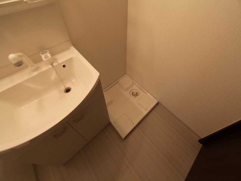 物件内観写真16　(室内洗濯機置場)