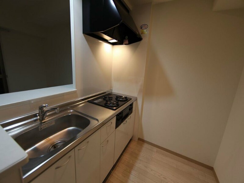 物件内観写真22　(システムキッチン（ガス3口・グリル付）カウンターキッチン)