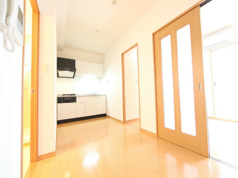 物件内観写真9　(DK6帖　システムキッチン（2口ガスコンロ）グリル付)