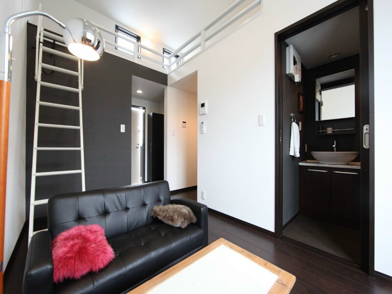 物件内観写真2　(洋室8.4帖　ロフト6.2帖（収納でもお部屋でも使えます）)