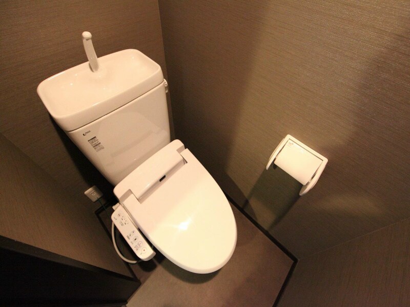 物件内観写真6　(温水洗浄暖房便座付トイレ)